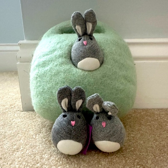 lovevery Other - Lovevery Babbler Bunnies in a Felt Burrow